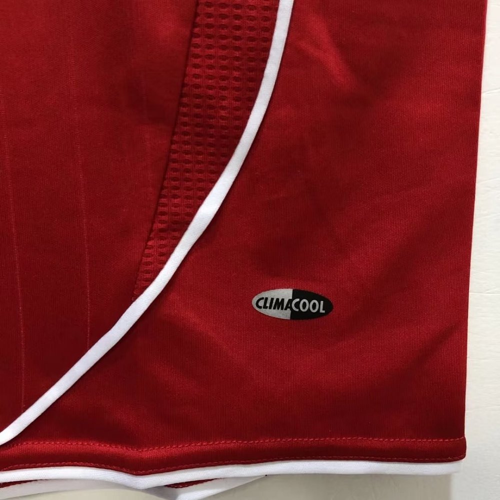 2006/08 season Liverpool away Retro