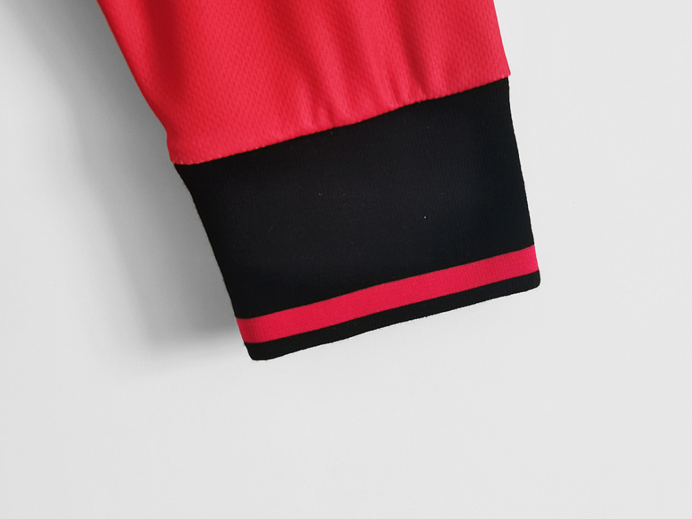 1994/96 season  Manchester United home Long sleeved retro Fan version