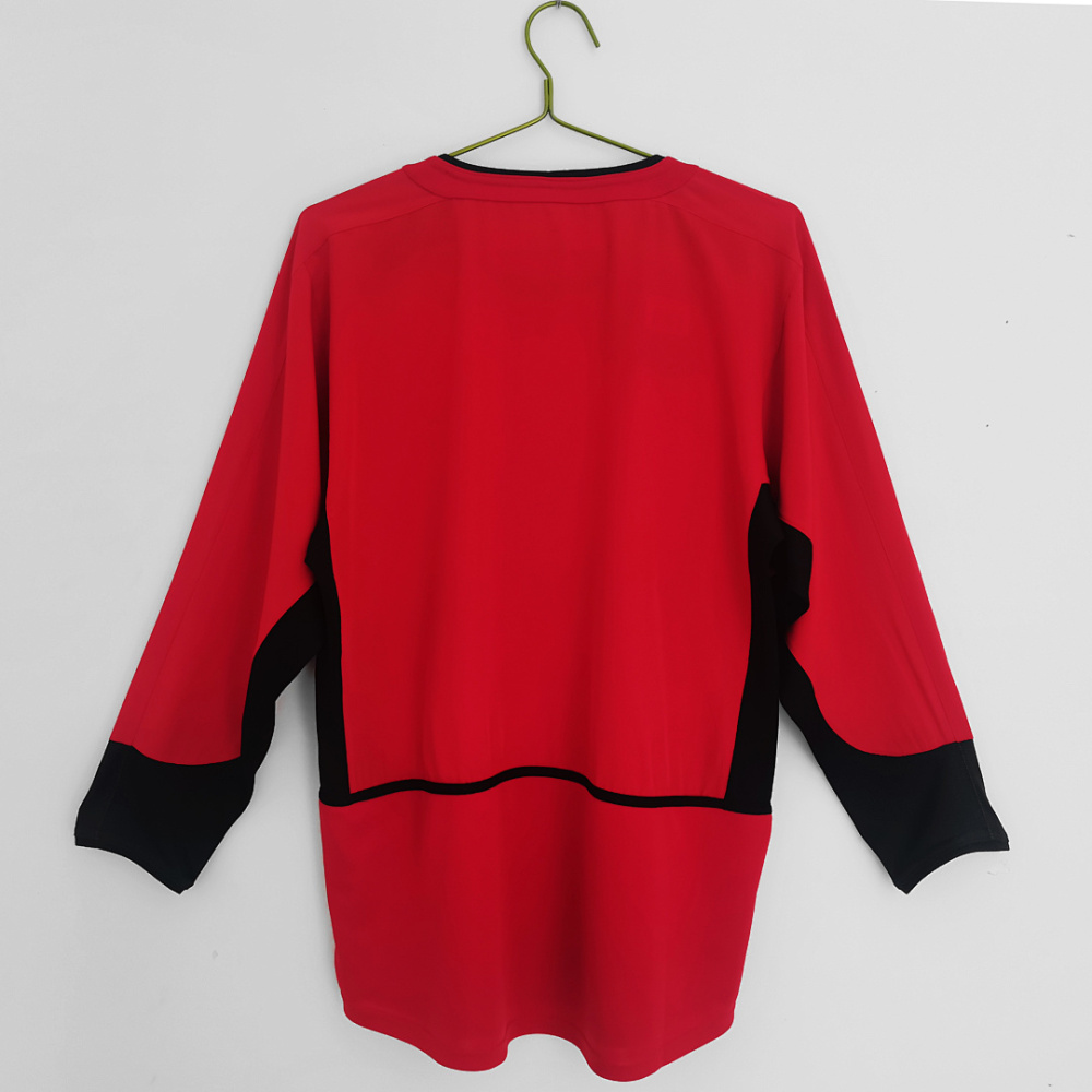 2002/04 season  Manchester United home Long sleeved retro Fan version