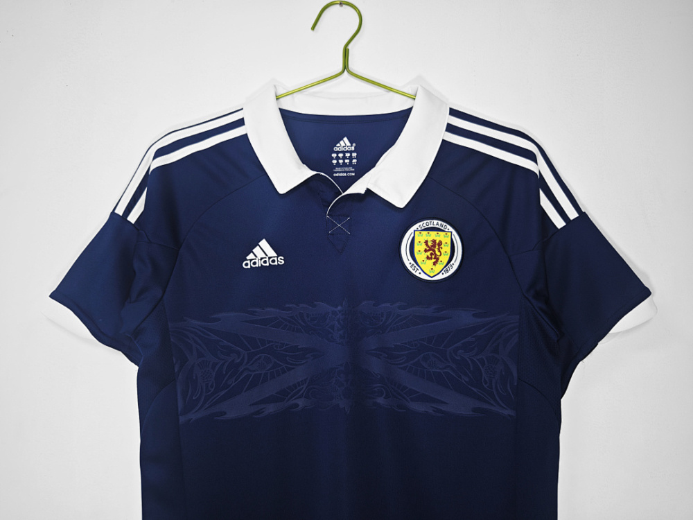 1214 season Scotland home retro Fan version