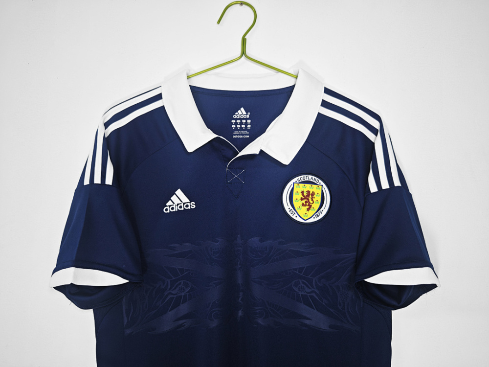 1214 season Scotland home retro Fan version