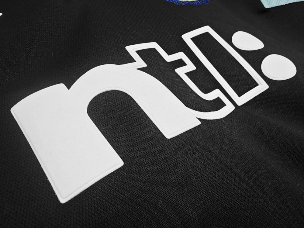 200//01 season Newcastle United away Retro