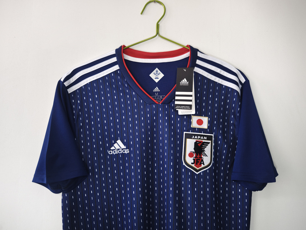 2018 season Japan home retro Fan version