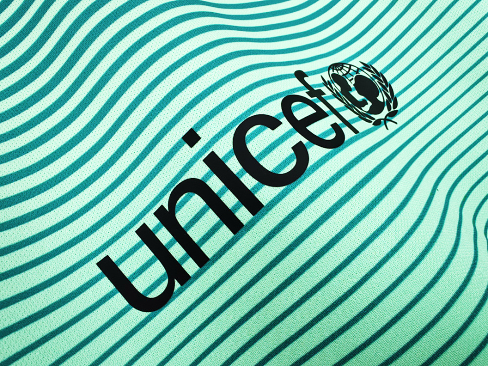 2016/17 season Barcelona third Retro