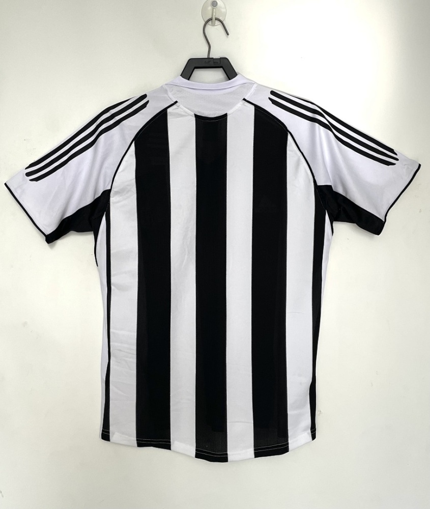 2005/06 season Newcastle United home Retro