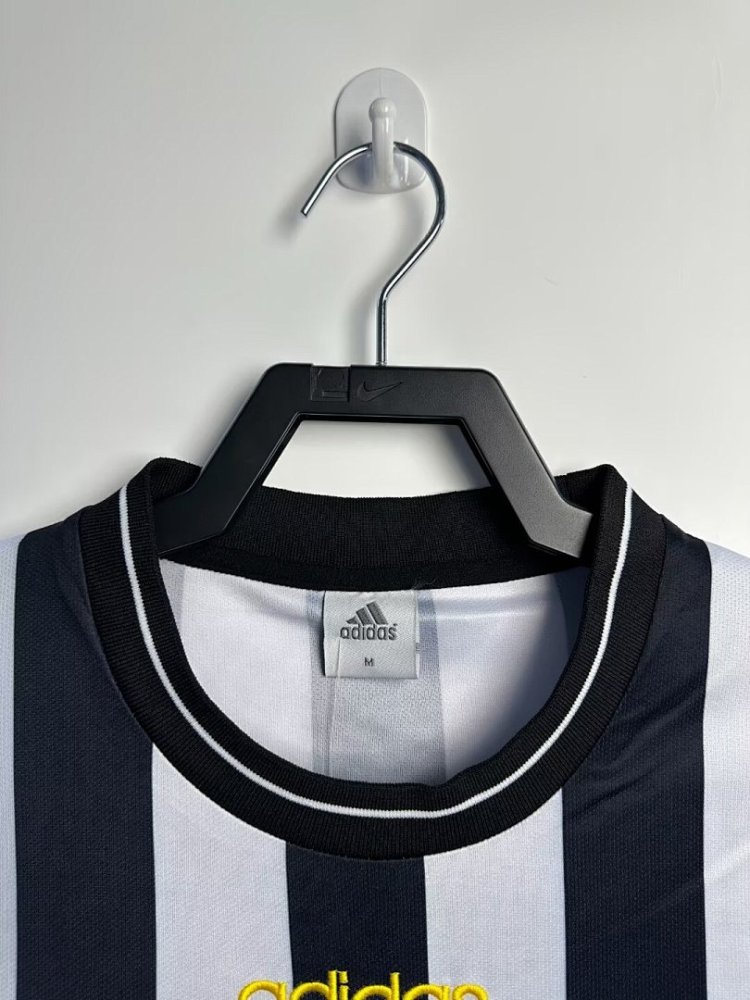 1997/99 season  Newcastle United home Long sleeved retro Fan version