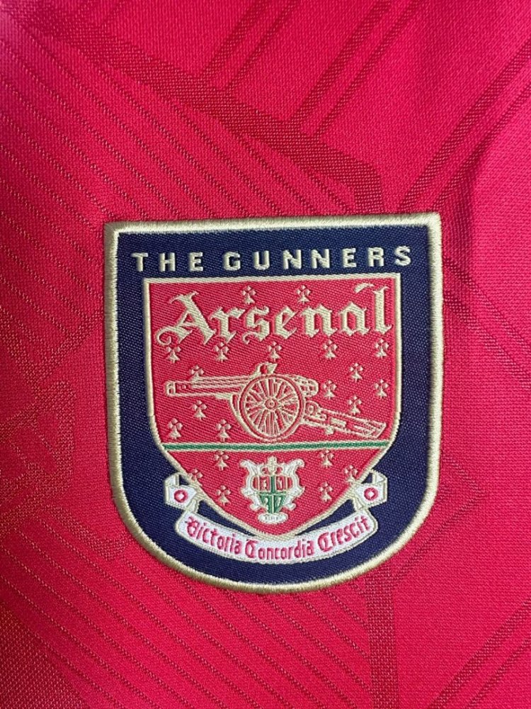 1996/97 season  Arsenal home Long sleeved retro Fan version