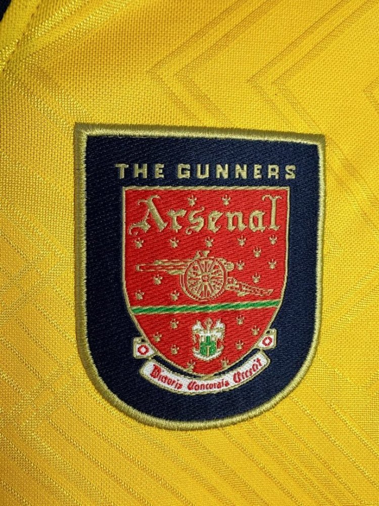 1996/97 season  Arsenal away Long sleeved retro Fan version