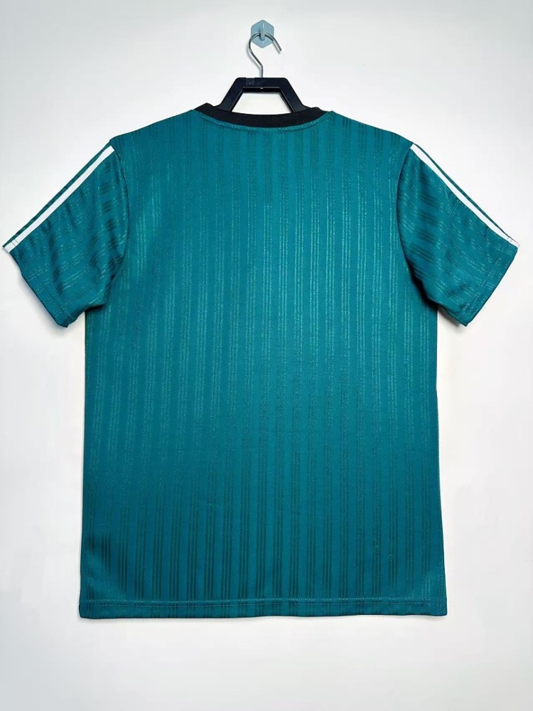 95/96 season Liverpool green Retro