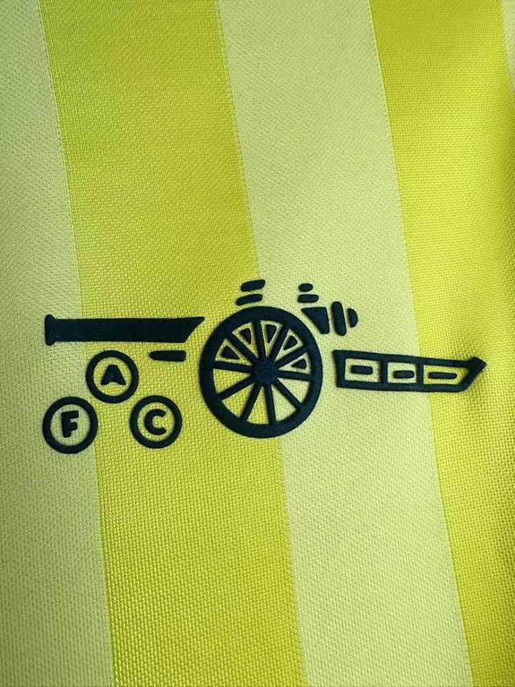 1983/86 season Arsenal away Retro