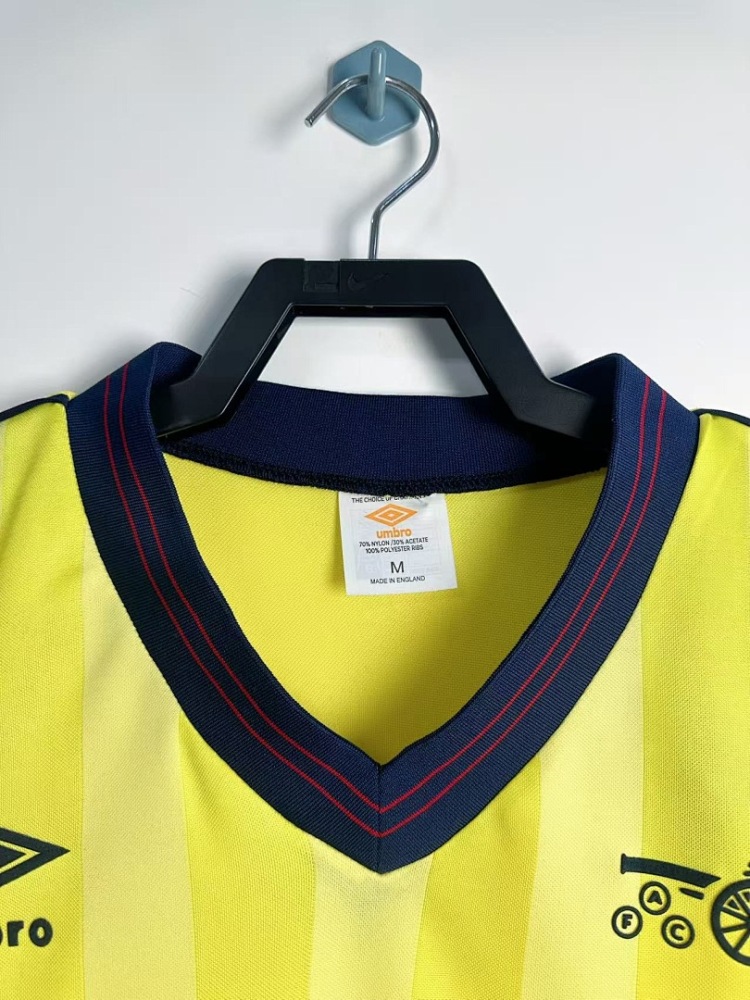 1983/86 season Arsenal away Retro