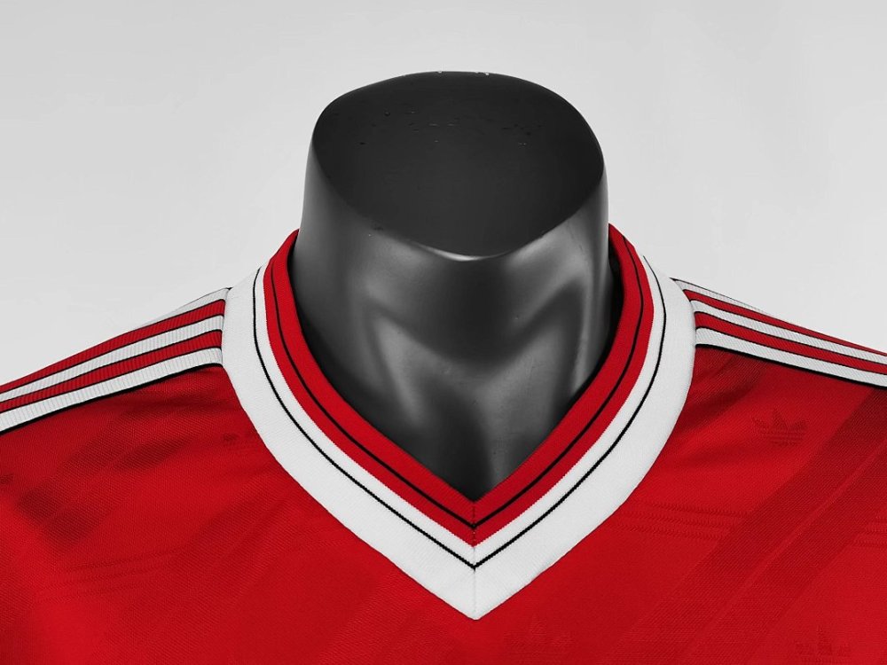 1986/88 season Manchester United home Retro