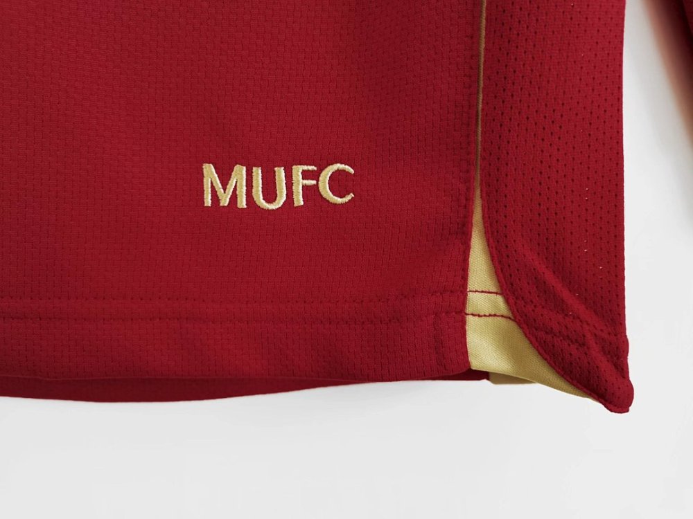 2006/07 season  Manchester United home Long sleeved retro Fan version