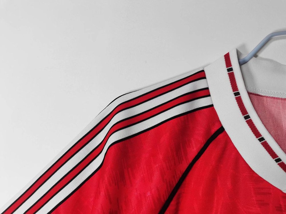 1991/92 season Manchester United home Retro