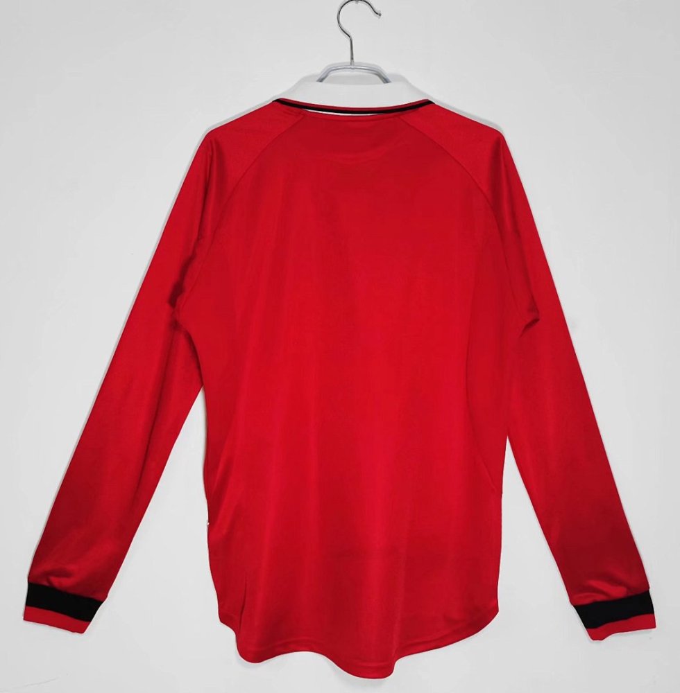 1999/00 season  Manchester United home Long sleeved retro Fan version