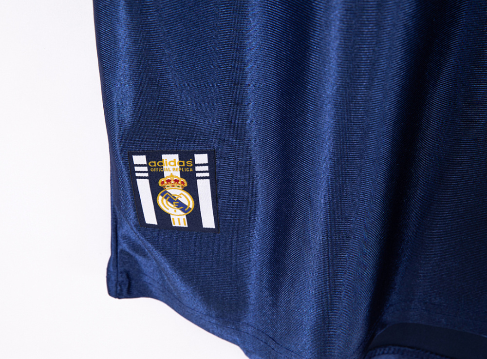 1998/00 season Real Madrid third Retro