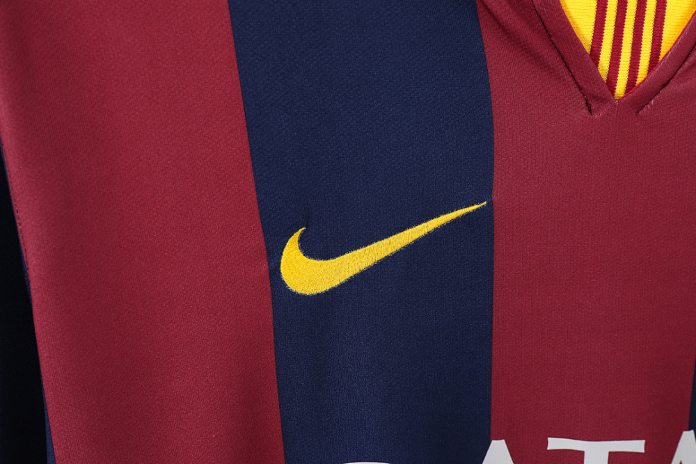 2014/15 season  Barcelona home Long sleeved retro Fan version