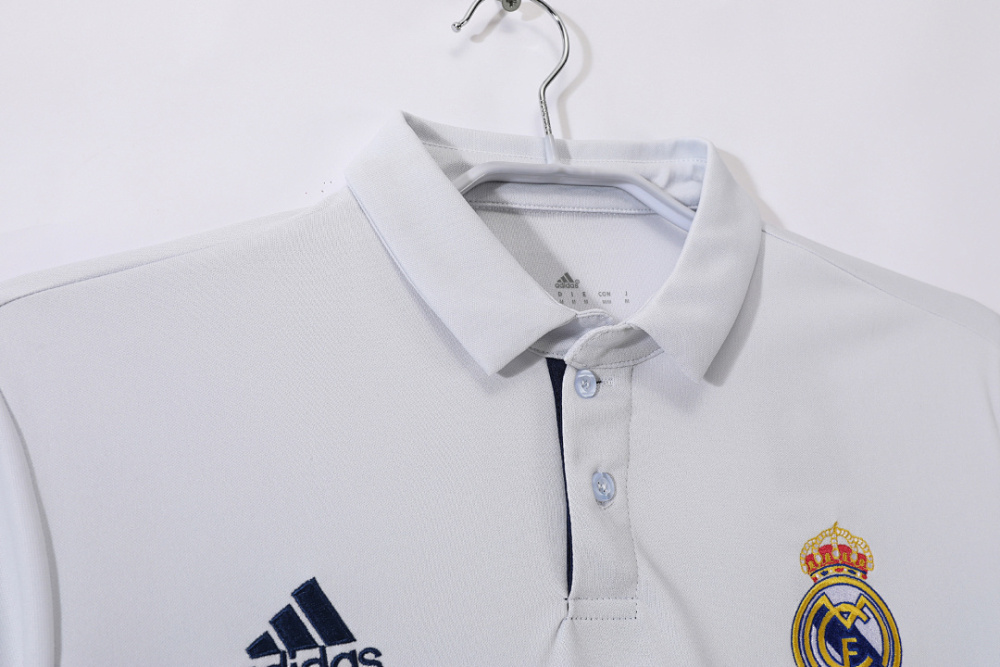 2016/17 season Real Madrid home Retro