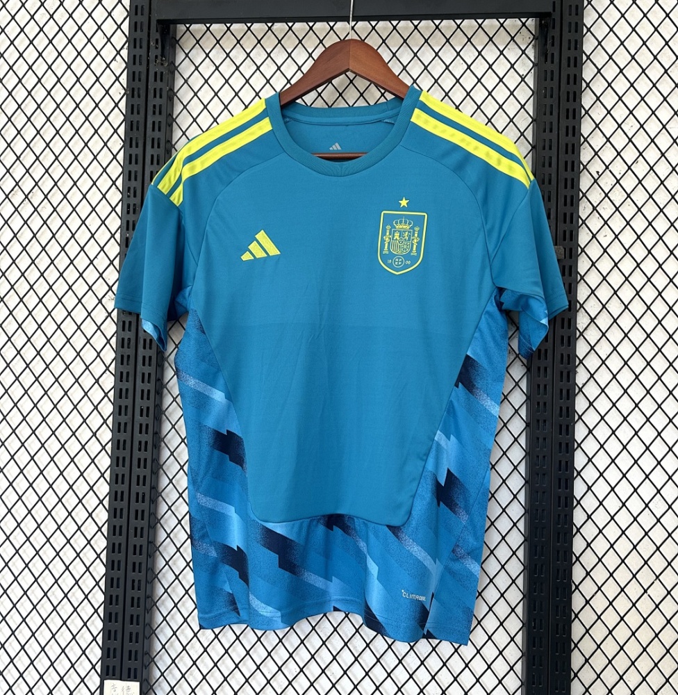 2026 FIFA World Cup Spain goalkeeper Fan version