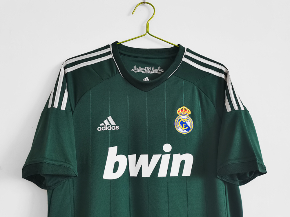 2012/13 season Real Madrid third Retro