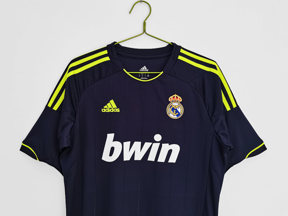 2012/13 season Real Madrid away Retro