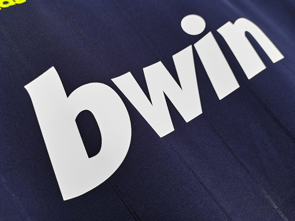 2012/13 season Real Madrid away Retro