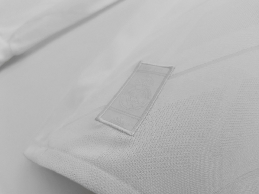 2017/18 season Real Madrid home Long sleeved retro Fan version