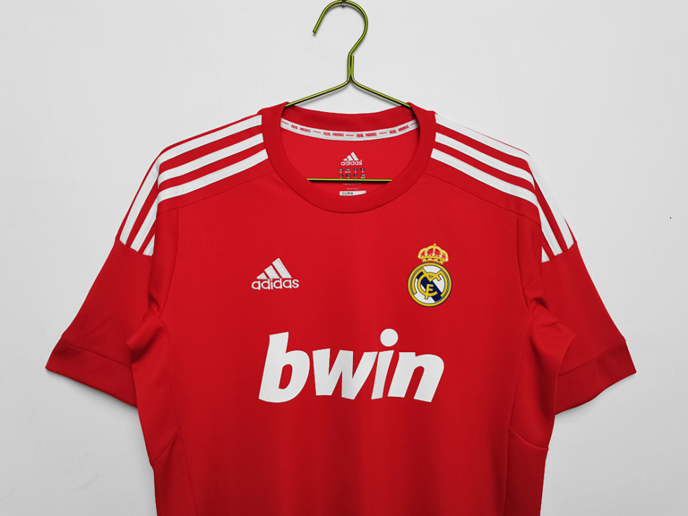 2011/12 season Real Madrid third Retro
