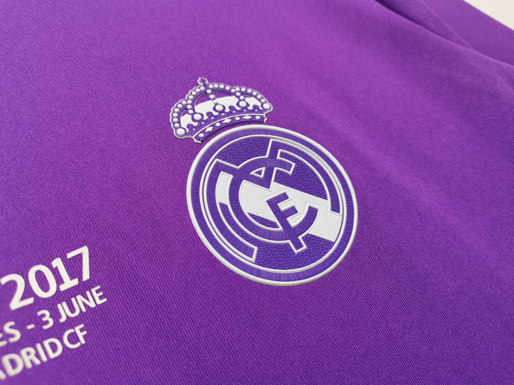 2016/17 season Real Madrid away Retro