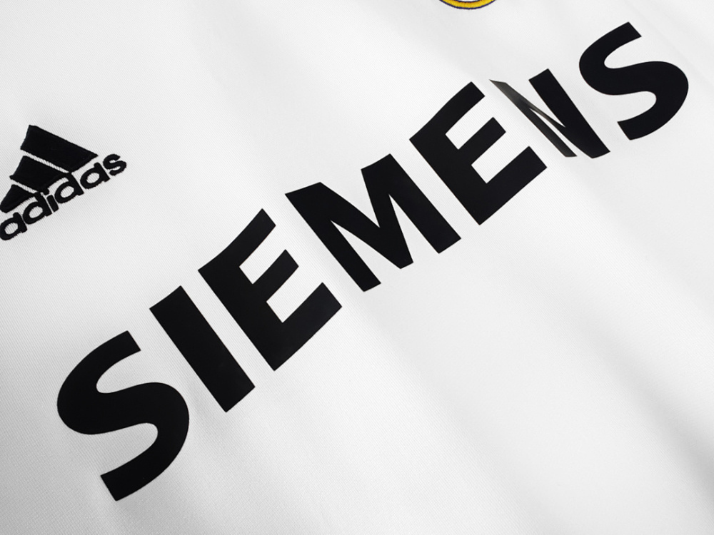 2005/06 season Real Madrid home Retro