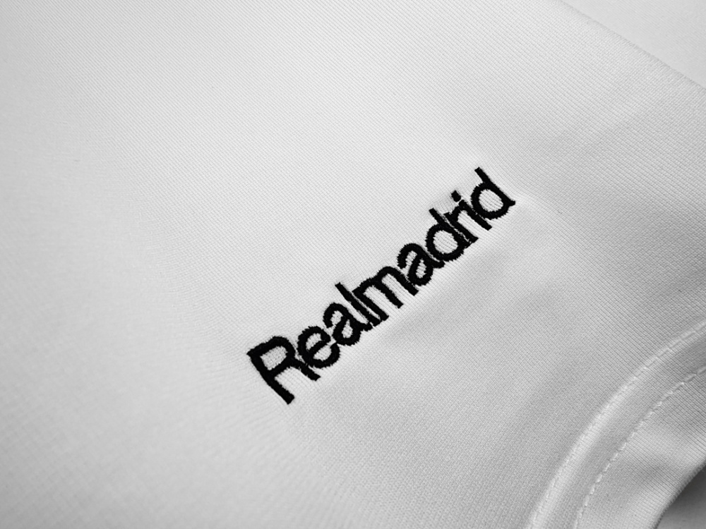 2005/06 season Real Madrid home Retro