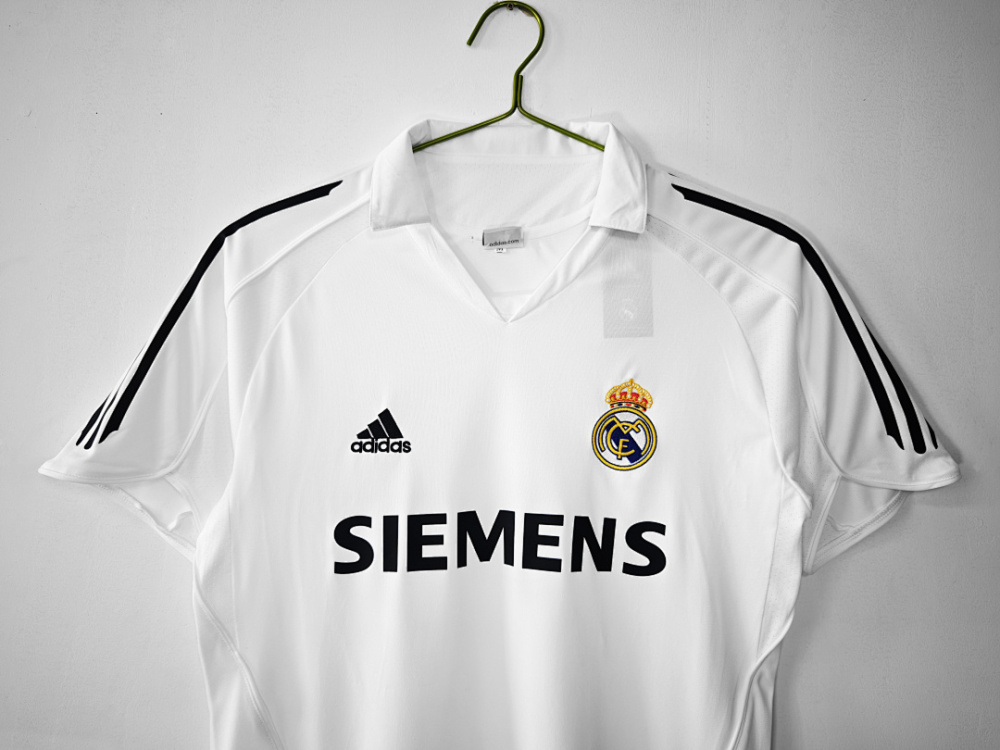 2005/06 season Real Madrid home Retro