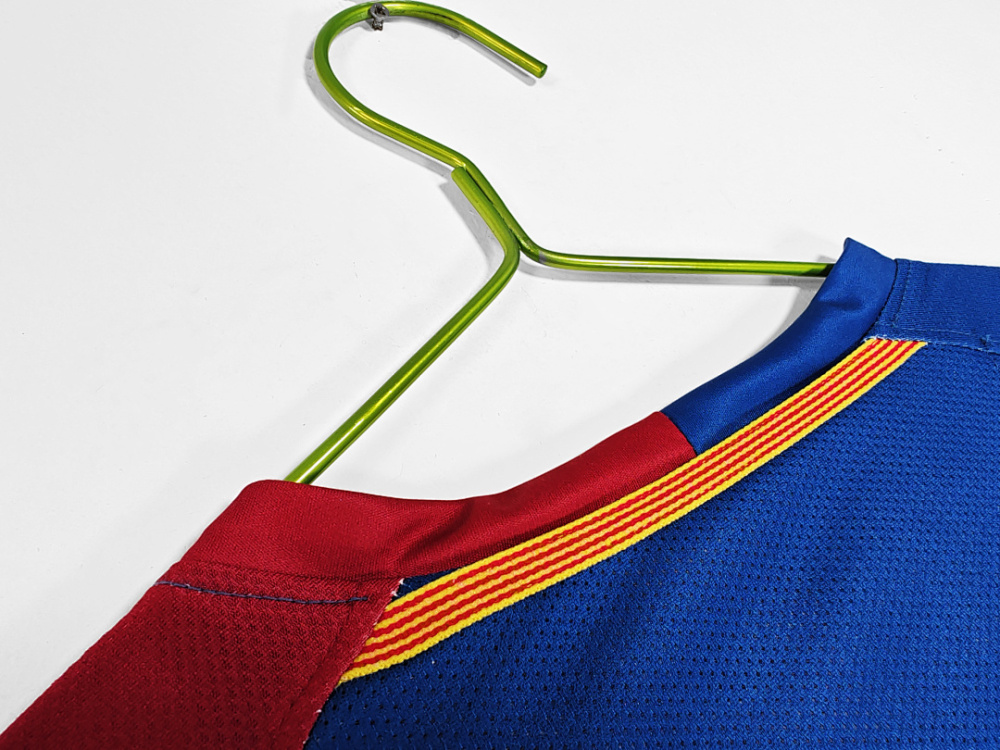 2008/09 season  Barcelona UEFA Champions League Long sleeved retro Fan version