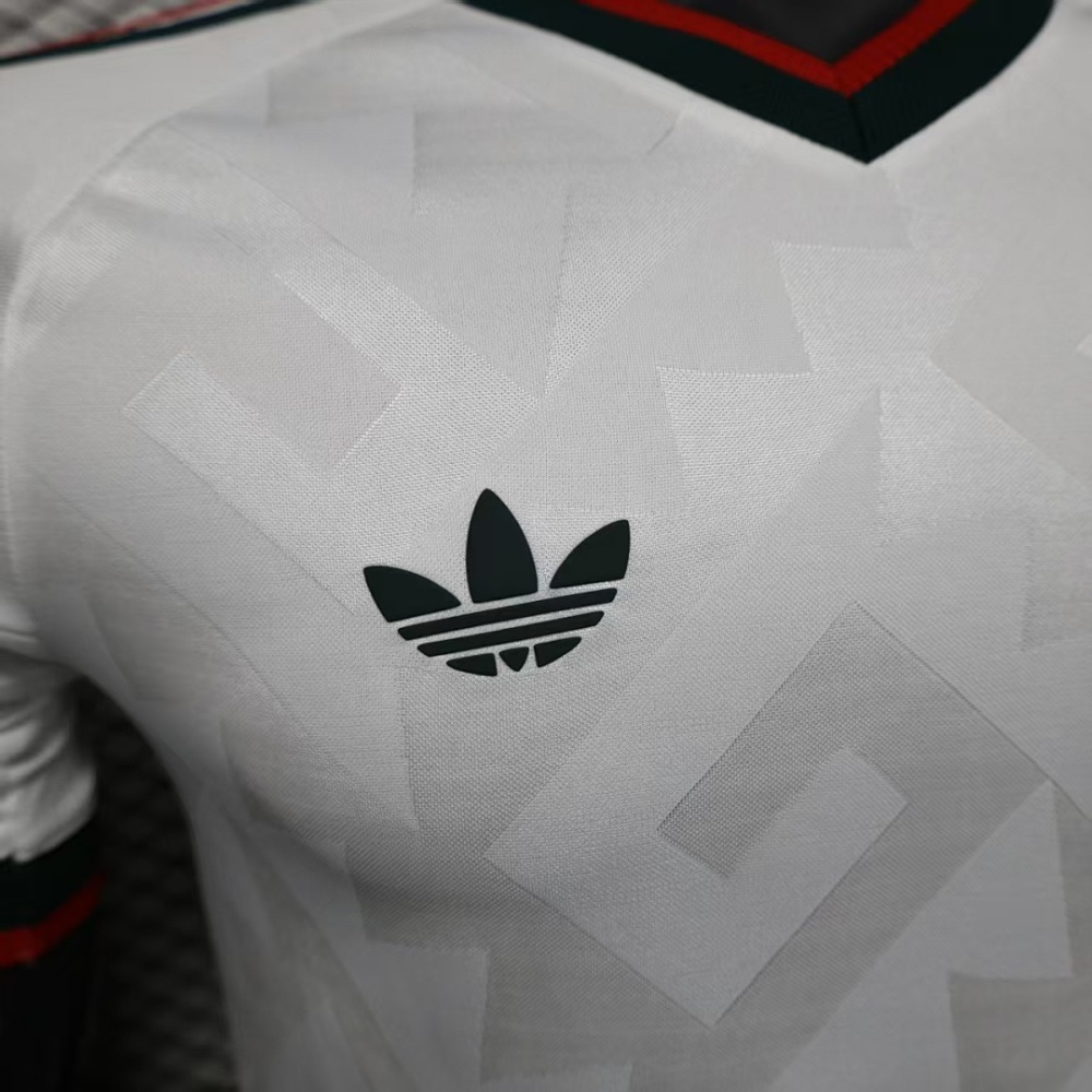 2026 FIFA World Cup Mexico away Player version