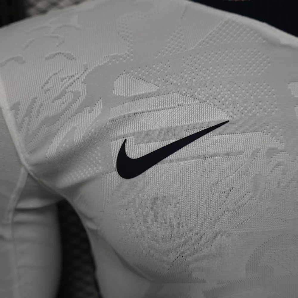 2026 FIFA World Cup England home Long sleeved Player version