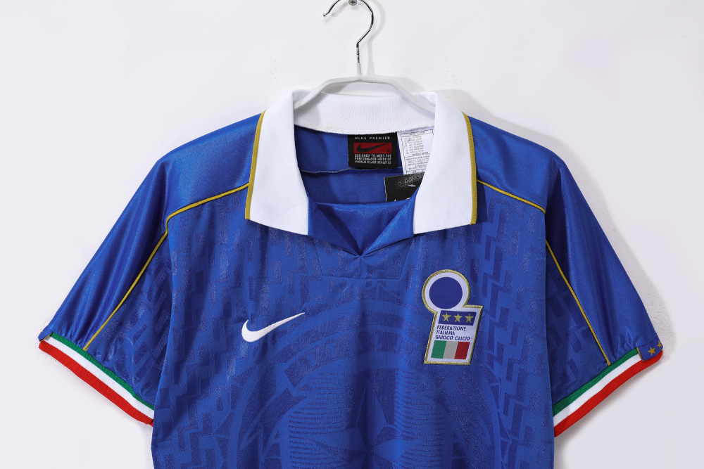 1995 season Italy home retro