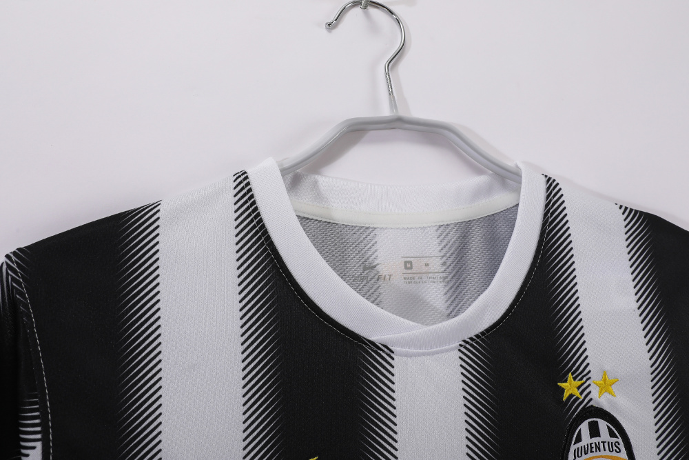 2011/12 season Juventus home retro