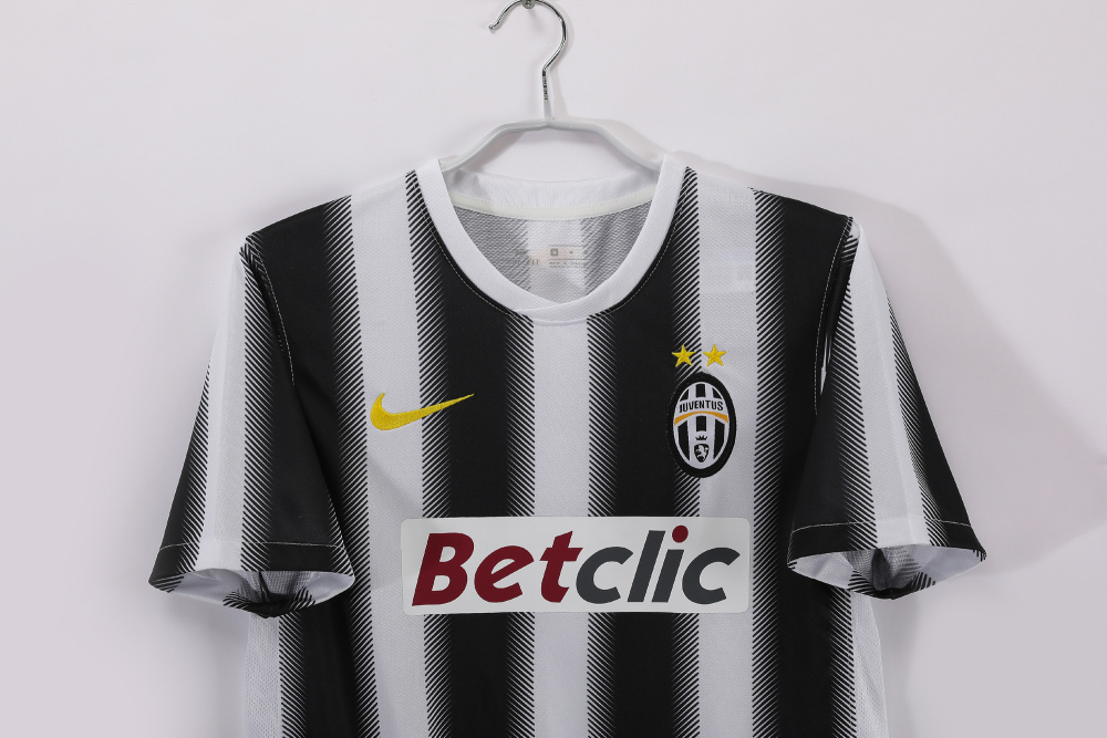 2011/12 season Juventus home retro