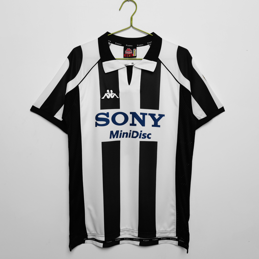 1997/98 season Juventus home retro season