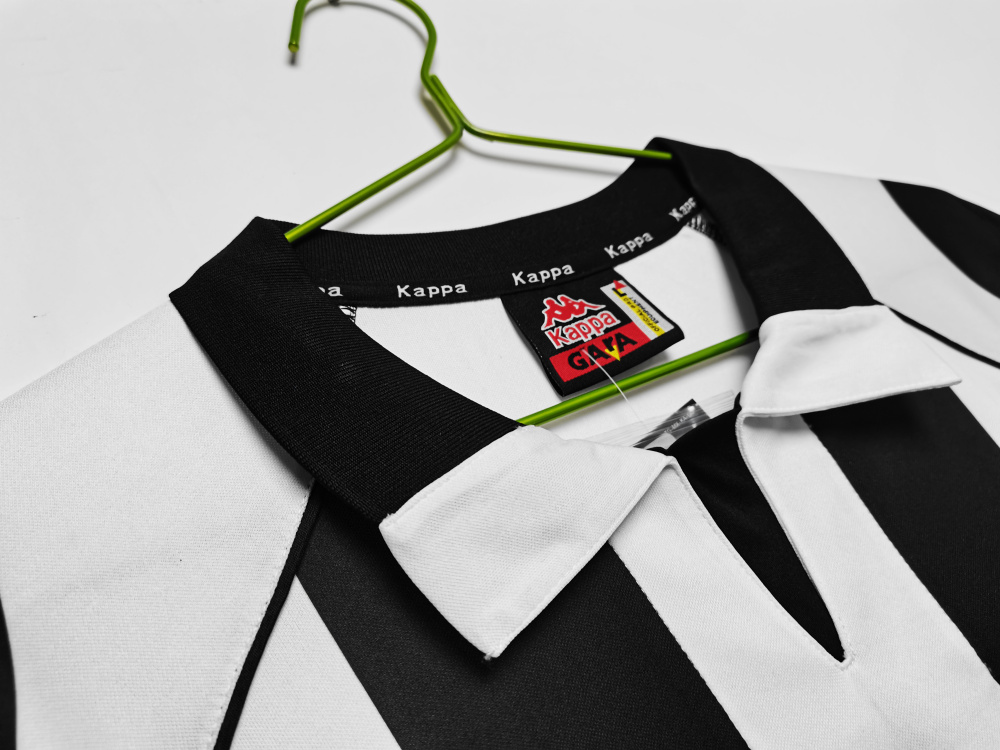 1997/98 season Juventus home retro season