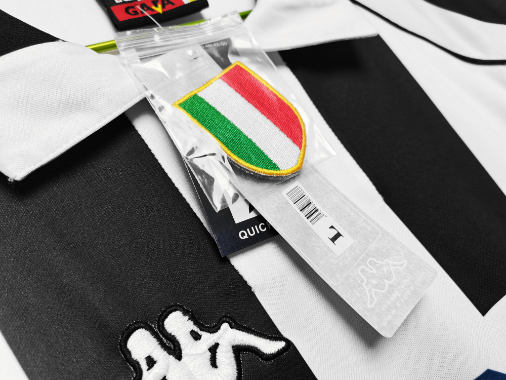 1997/98 season Juventus home retro season