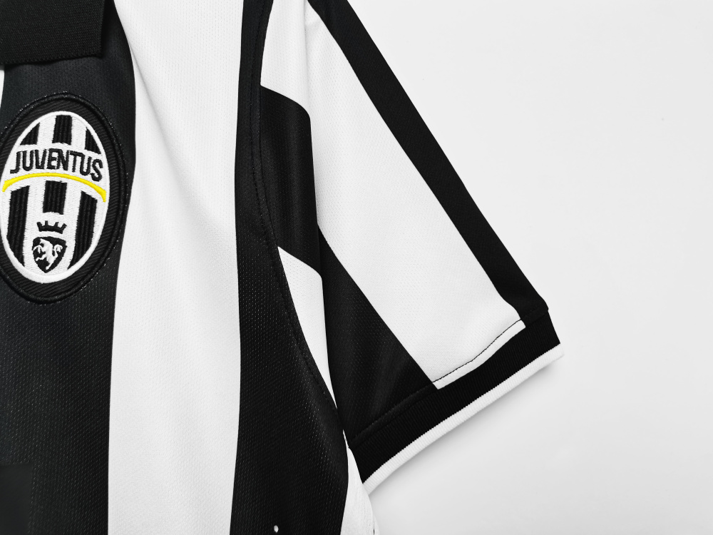 2014/15 season Juventus home retro