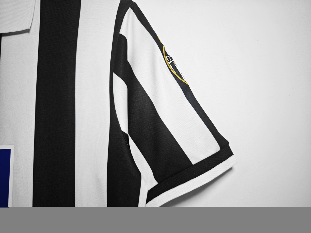 1998/99 season Juventus home retro