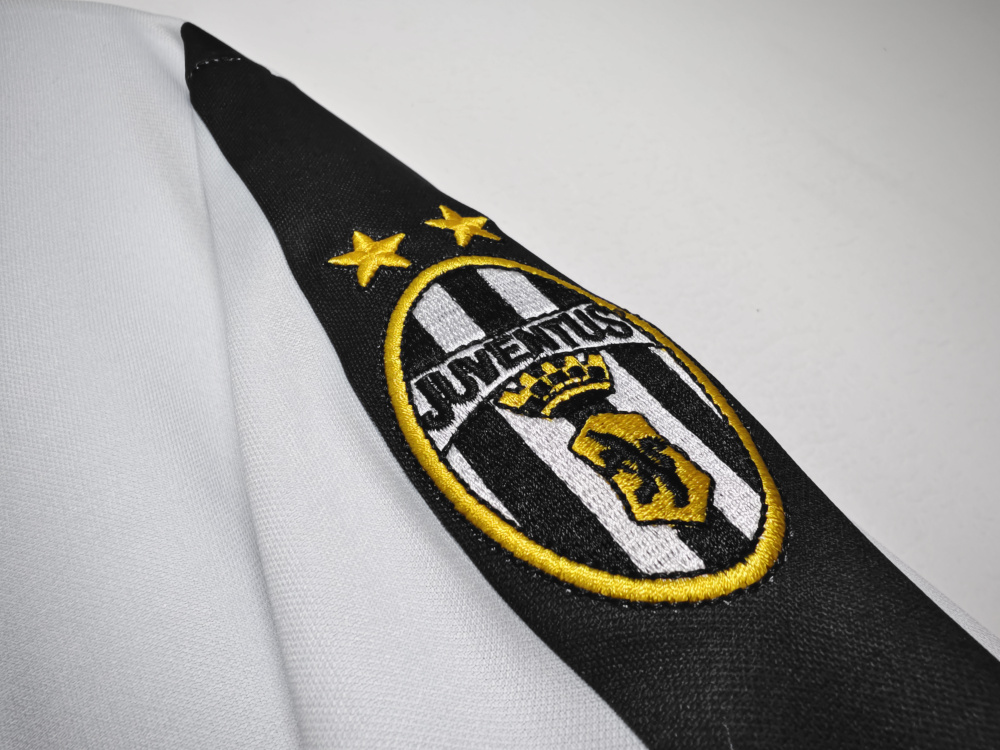 1998/99 season Juventus home retro