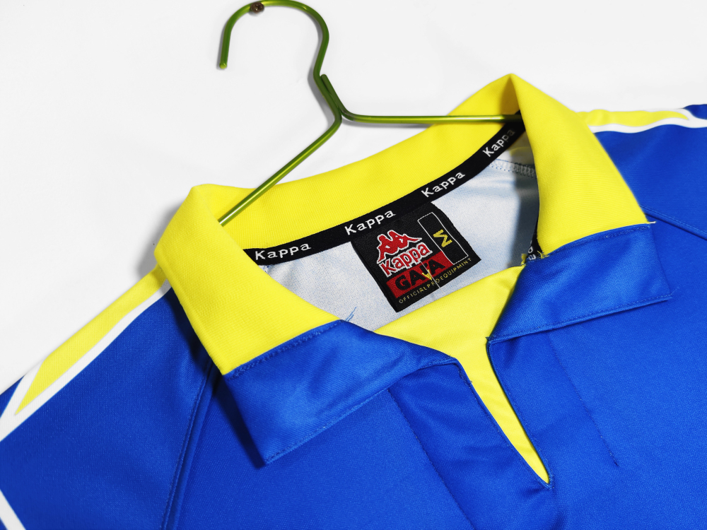 1997/98 season Juventus away retro