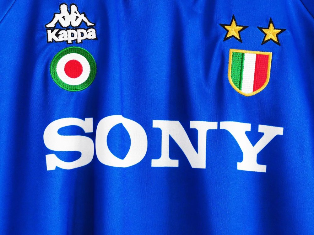 1995/96 season Juventus away retro
