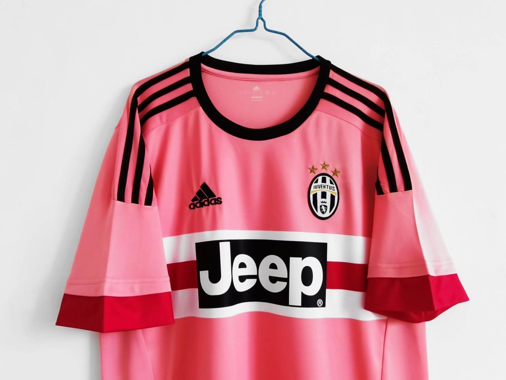 2015/16 season Juventus away retro
