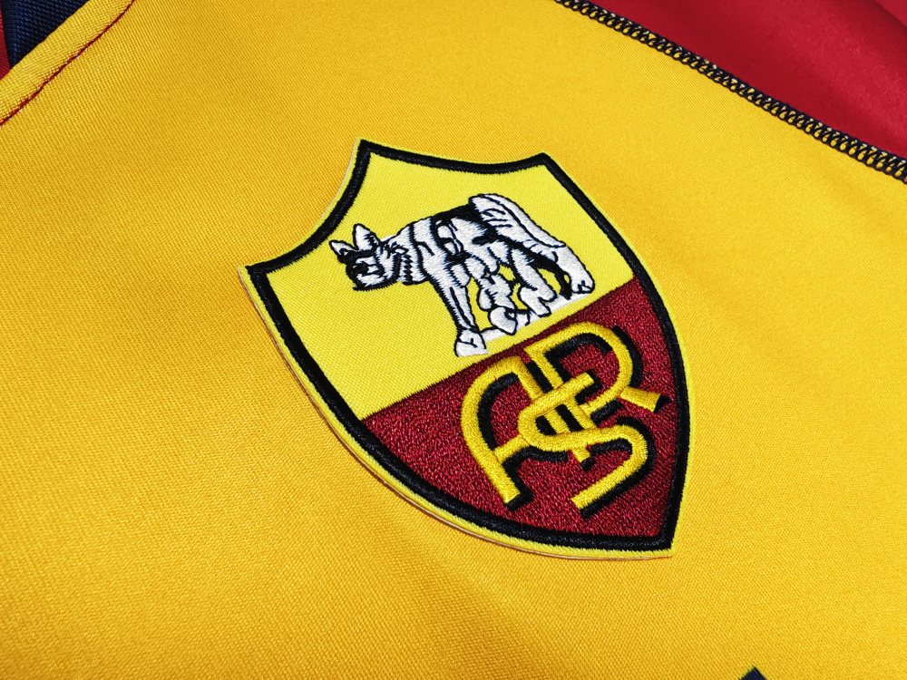 2000/01 season Roma home retro