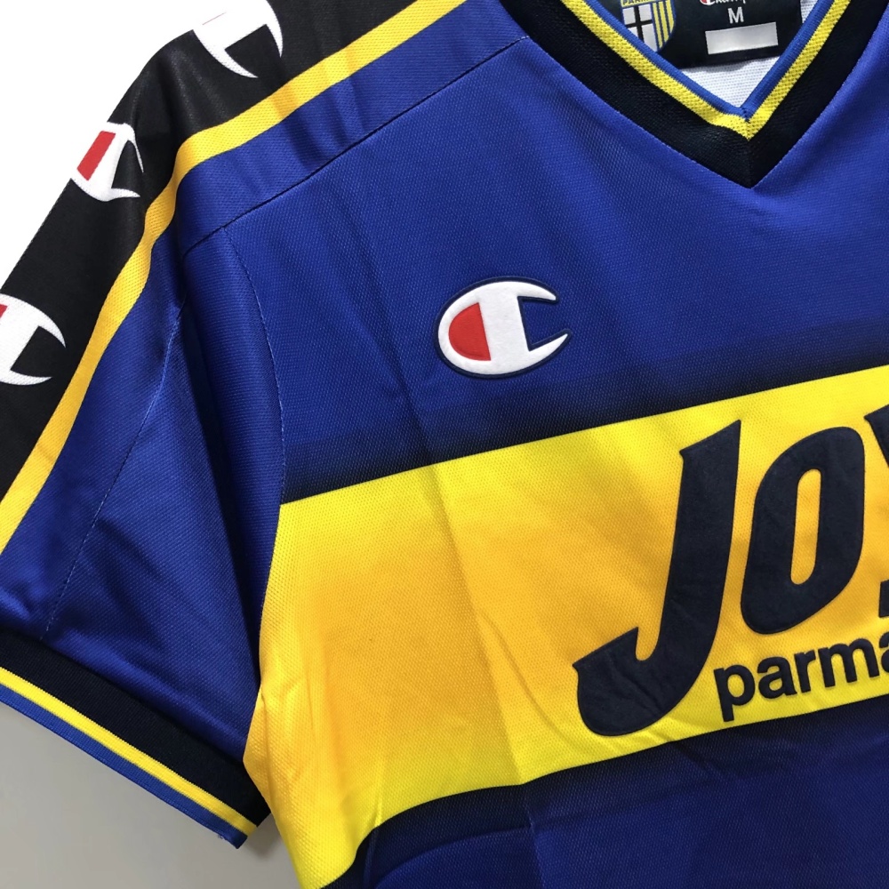 2001/02 Season Parma home Retro
