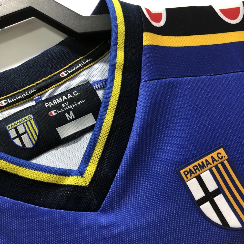 2001/02 Season Parma home Retro
